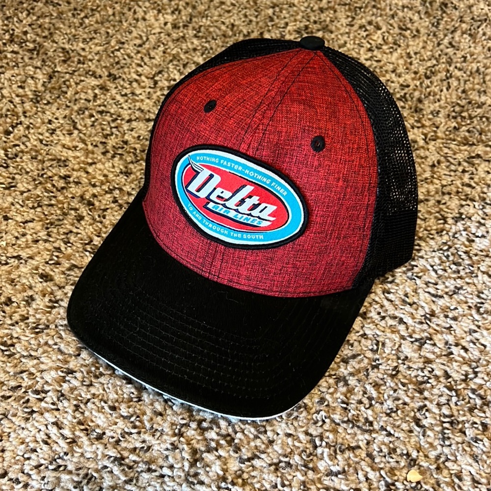 New Delta Airlines Trucker Hat